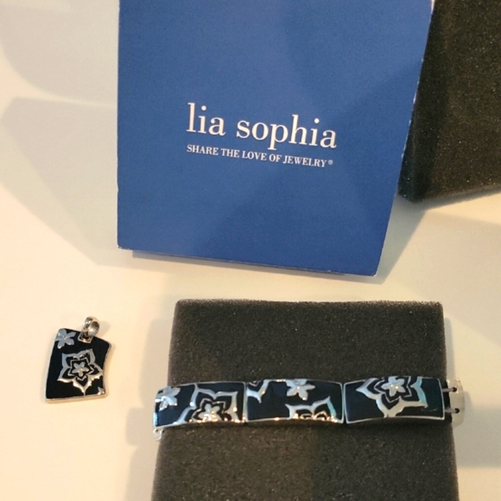 Lia Sophia "Mise" Black and Silver Floral Jewelry Set